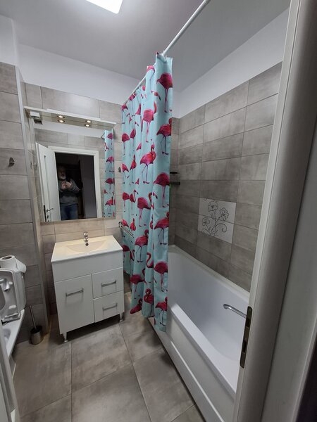 Cotroceni, Exigent Plaza,